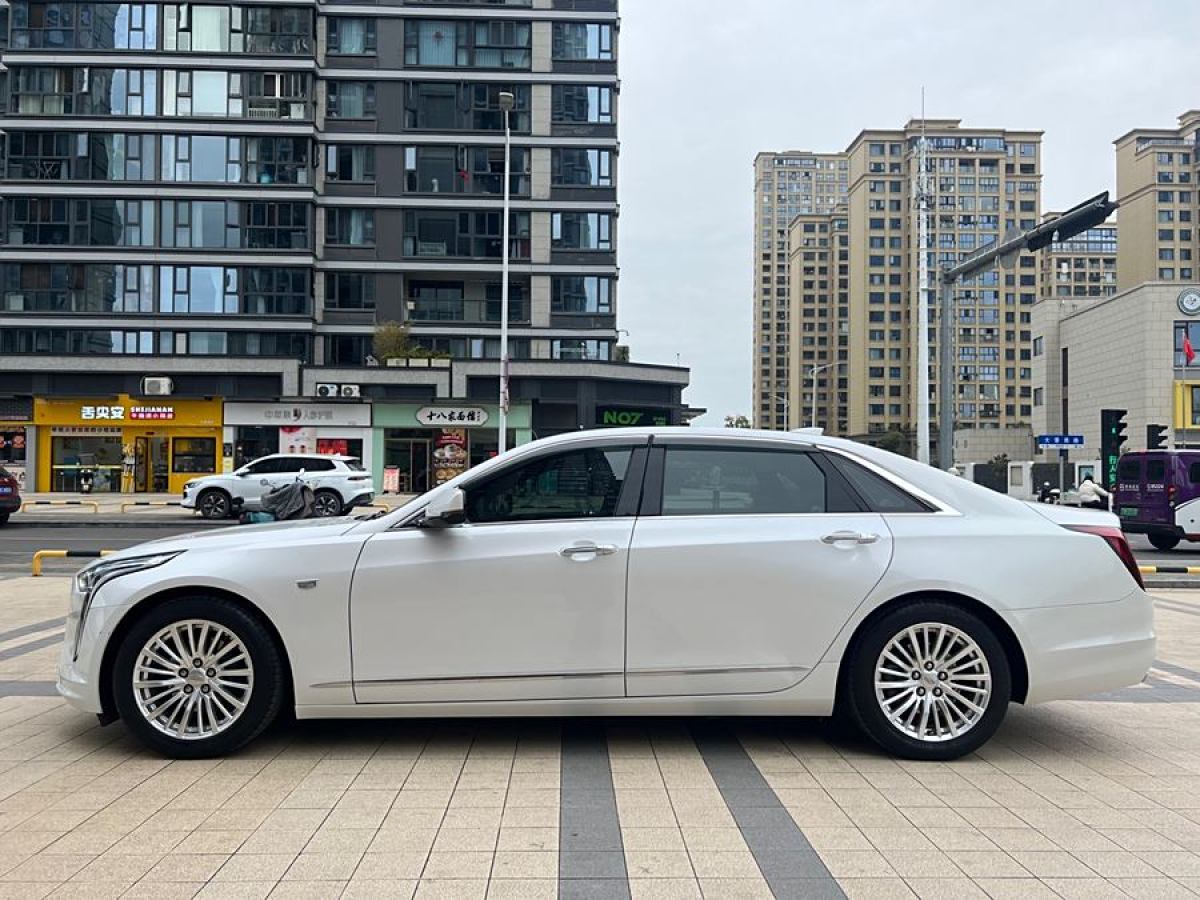 凱迪拉克 CT6  2023款 28T 豪華型圖片