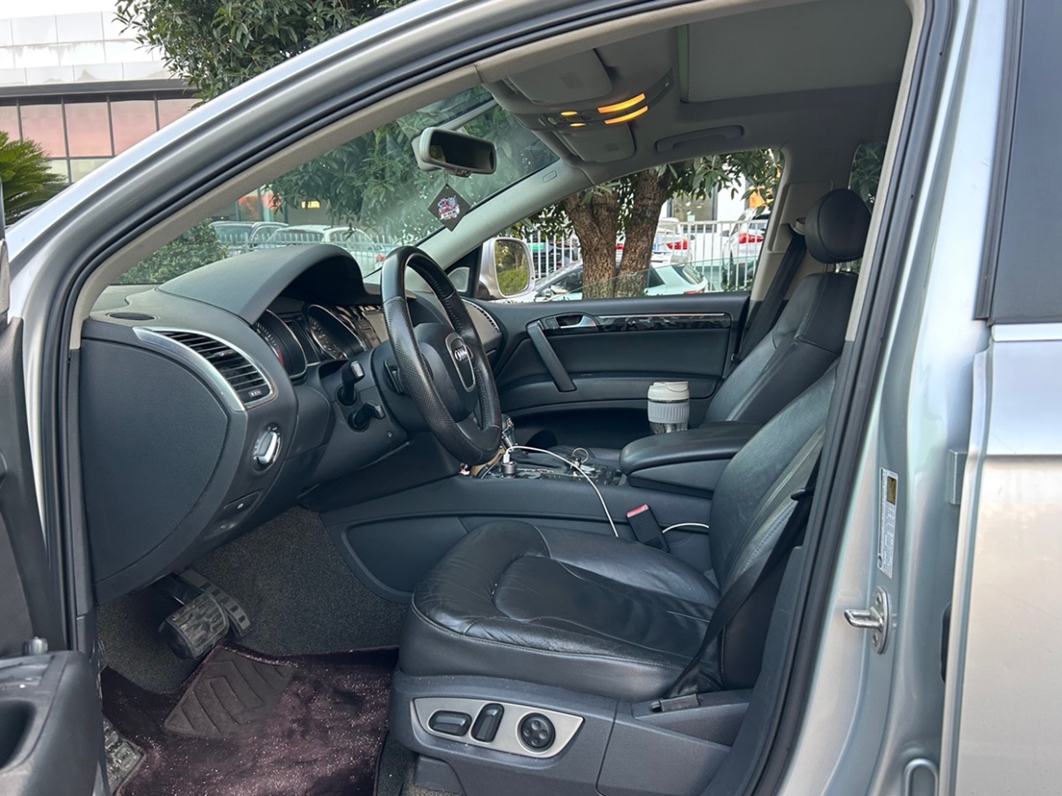 奧迪 奧迪Q7  2010款 3.6 FSI quattro 基本型圖片