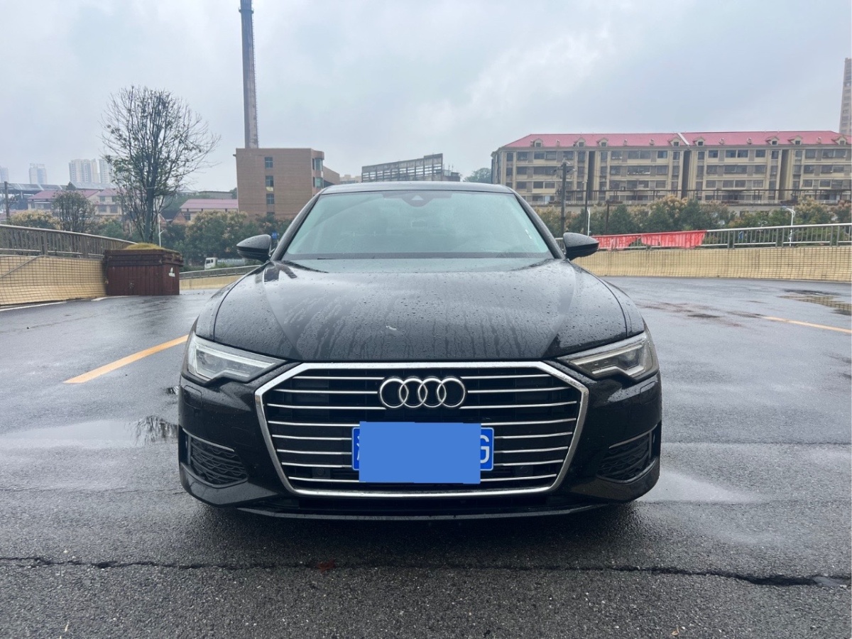 2022年10月奧迪 奧迪A6L  2022款 40 TFSI 豪華動感型