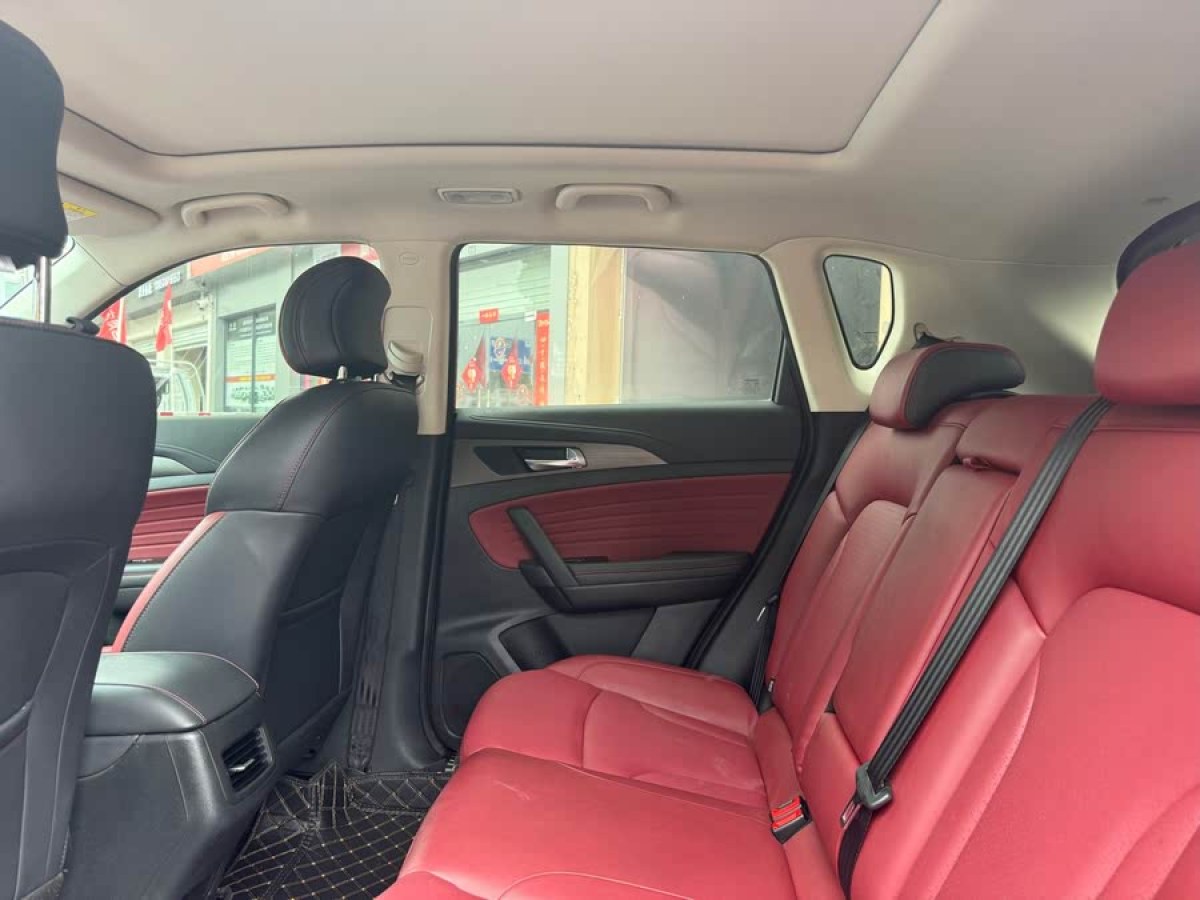 長安 CS35 PLUS  2019款 1.4T 自動智聯(lián)藍(lán)鯨版圖片