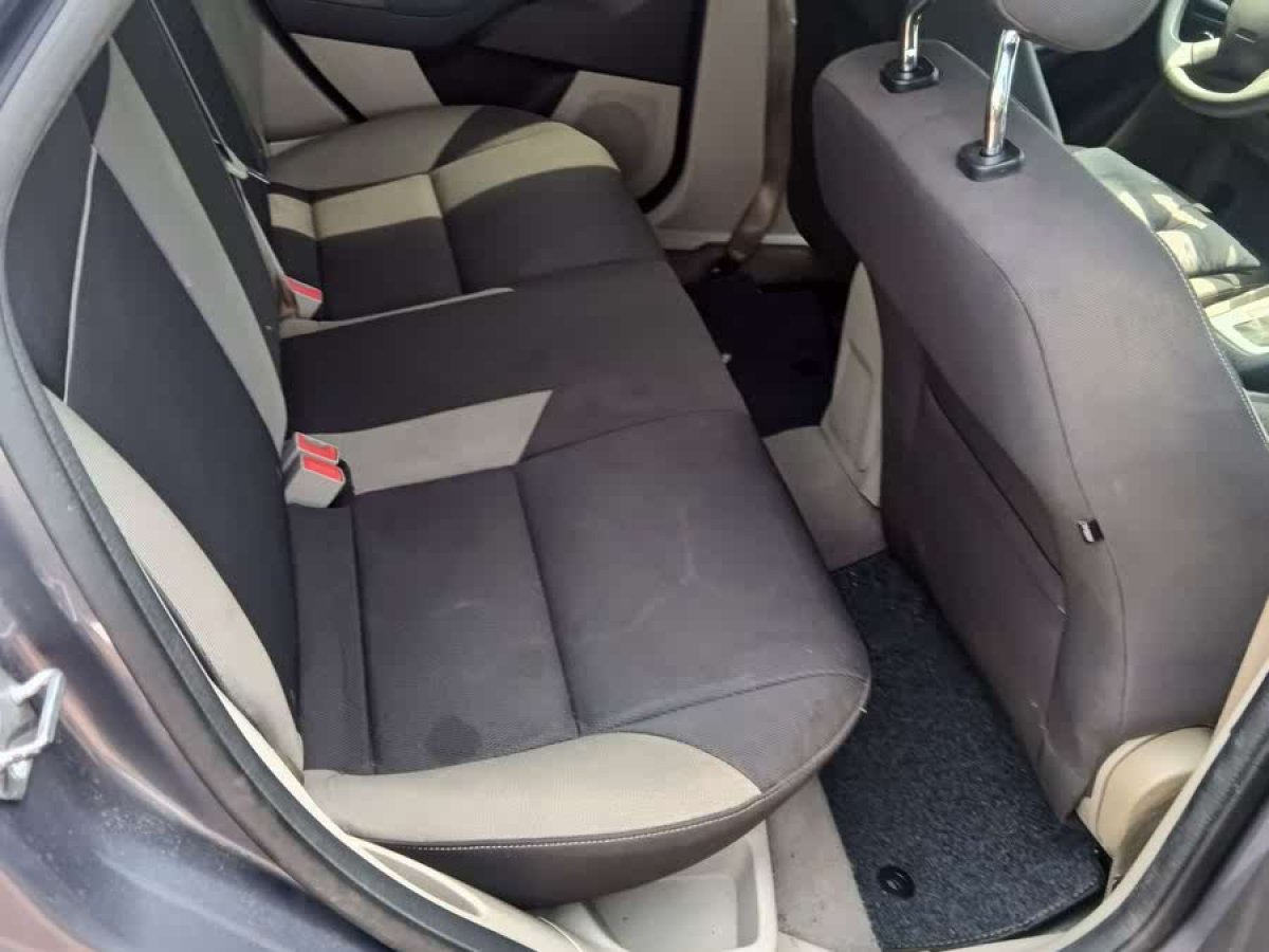 福特 ?？怂? 2012款 三廂 1.6L 自動舒適型圖片