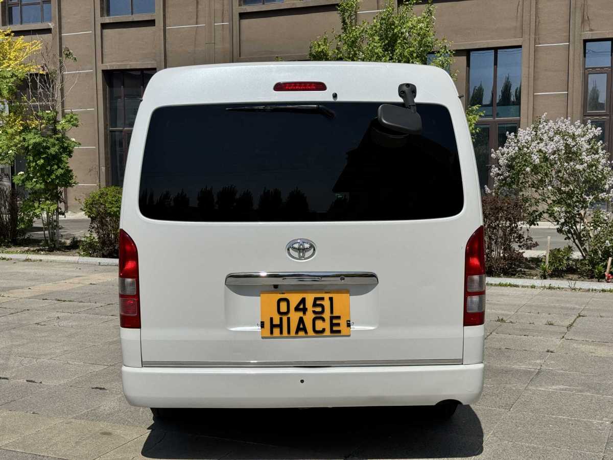 豐田 HIACE  2011款 2.7L手動(dòng)標(biāo)準(zhǔn)版10座圖片