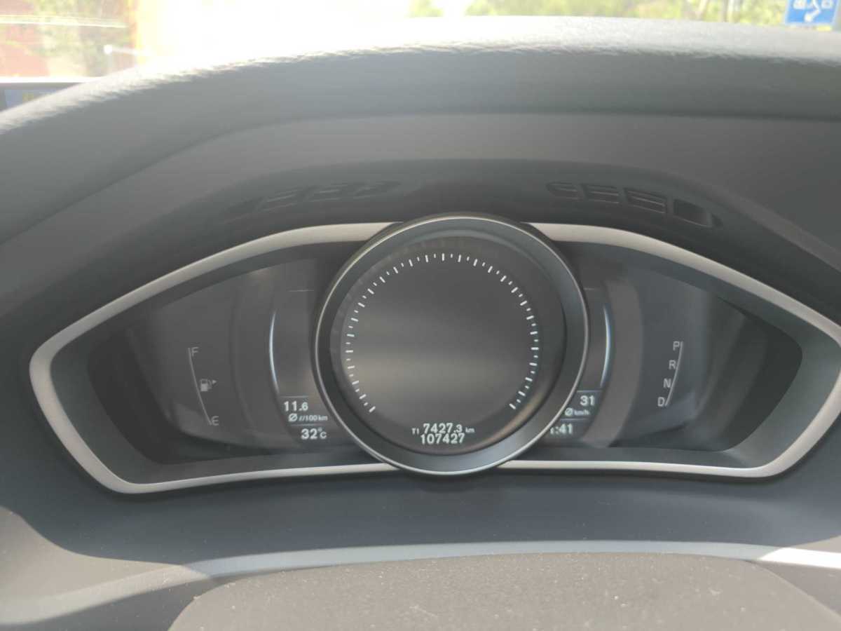 沃爾沃 V40  2014款 Cross Country T5 AWD 智雅版圖片
