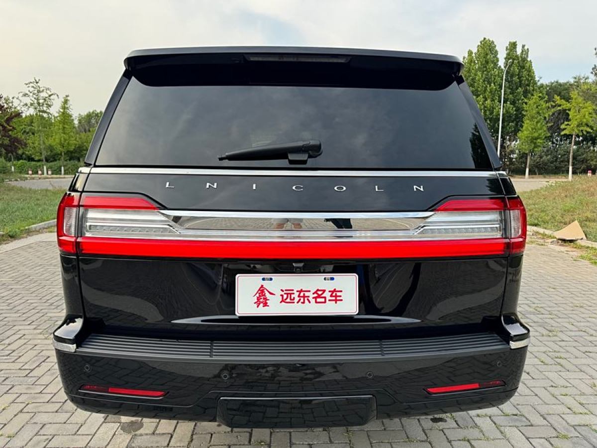 林肯 領(lǐng)航員  2019款 3.5T 尊耀版 國VI圖片