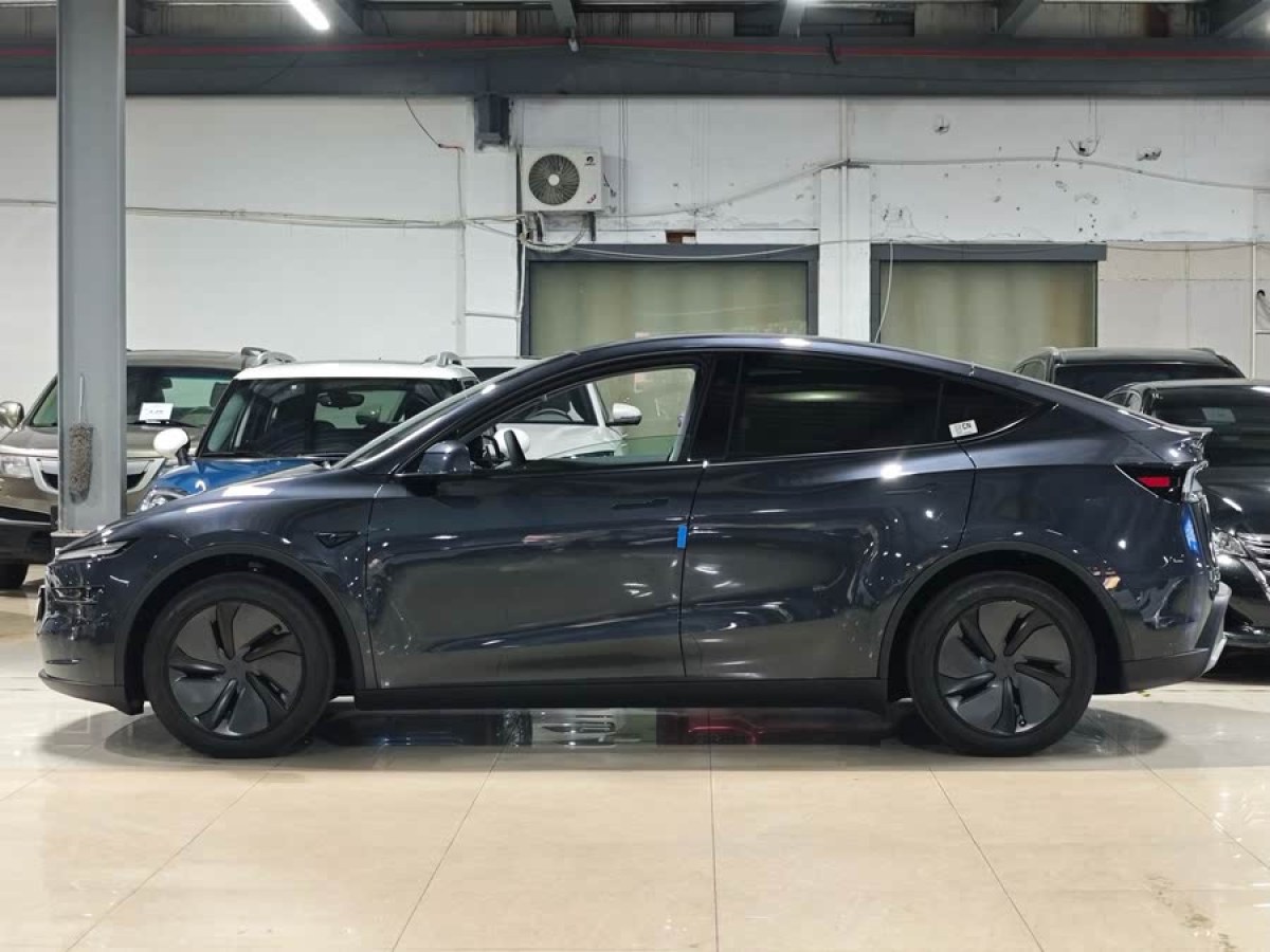 特斯拉 Model Y  2025款 后輪驅(qū)動版圖片