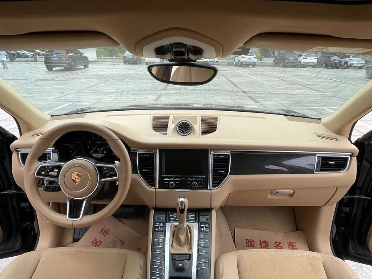 保時(shí)捷 Macan  2014款 Macan 2.0T圖片