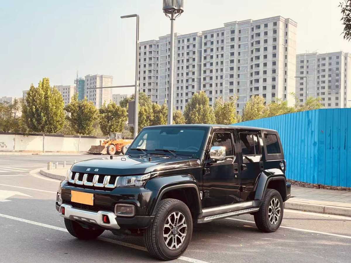 2021年6月北京 BJ40  2020款 2.0T 自動(dòng)四驅(qū)城市獵人版至尊型