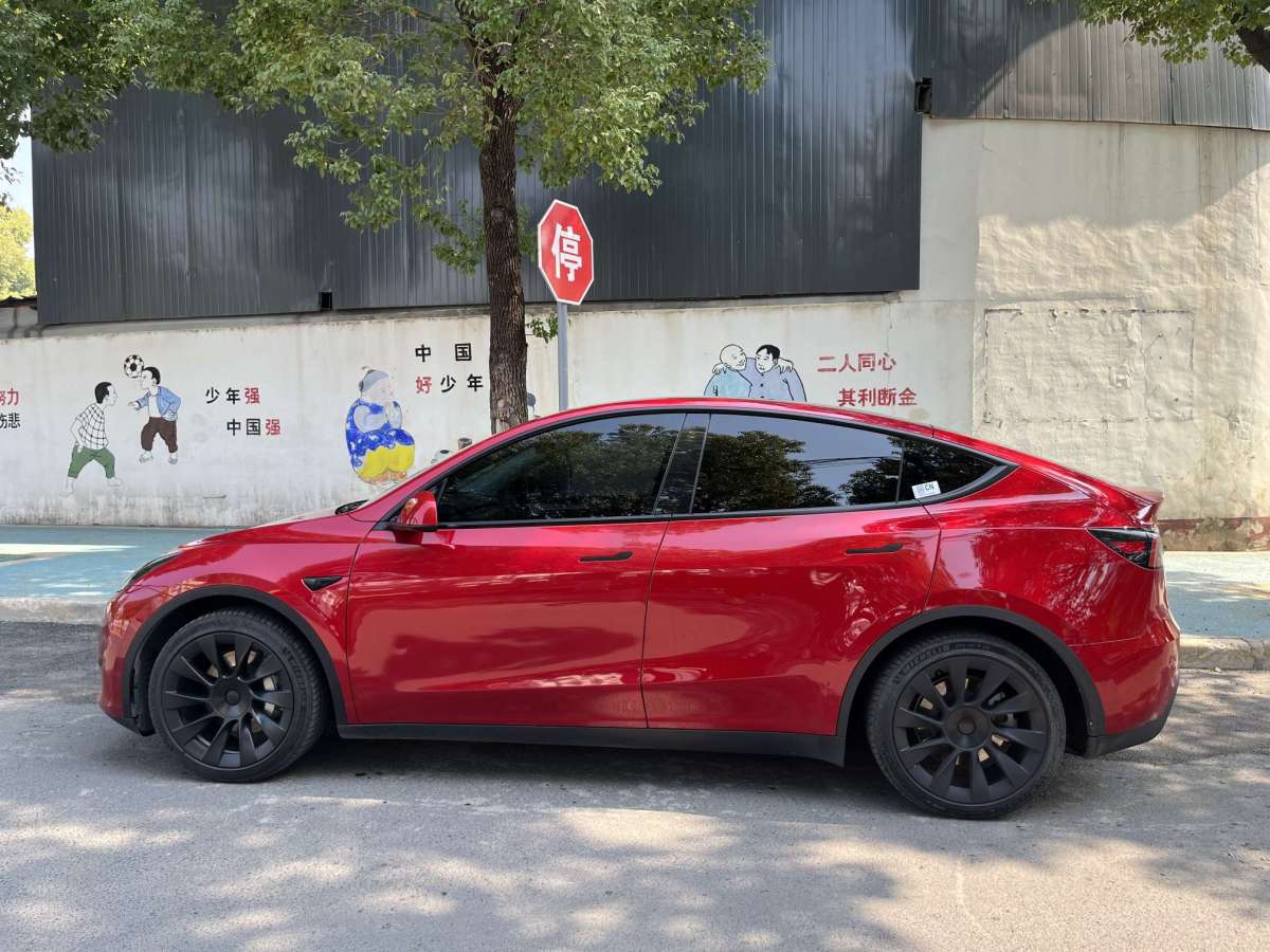 特斯拉 Model Y  2022款 改款 后輪驅(qū)動版圖片