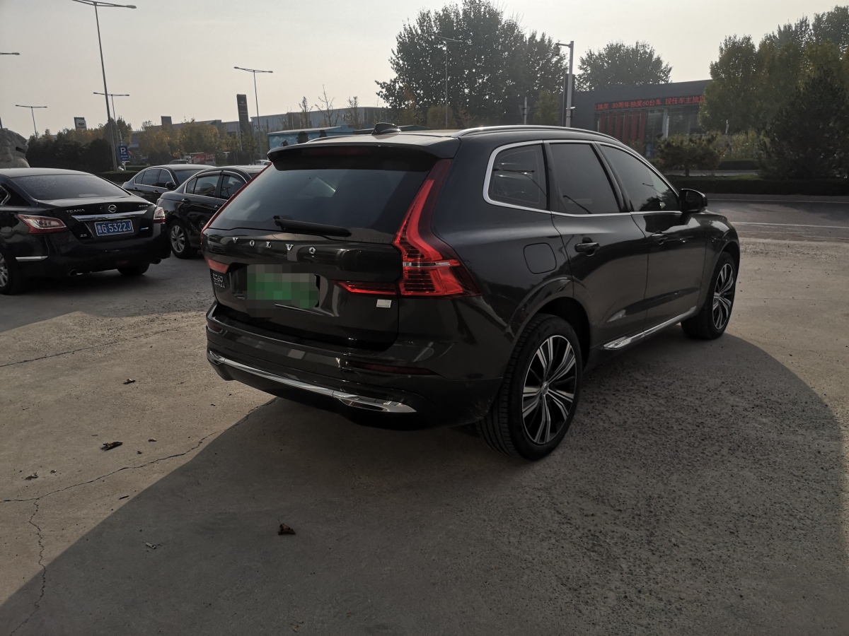 沃爾沃 XC60新能源  2022款 改款 T8 插電混動(dòng) 四驅(qū)智遠(yuǎn)豪華版圖片