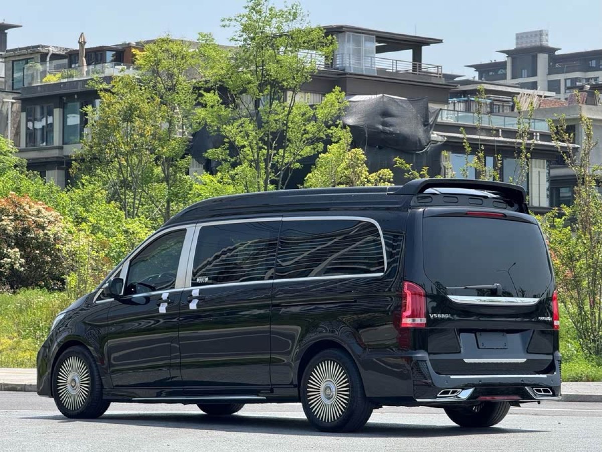奔馳 V級  2022款 V 260 L 長軸距尊貴版圖片
