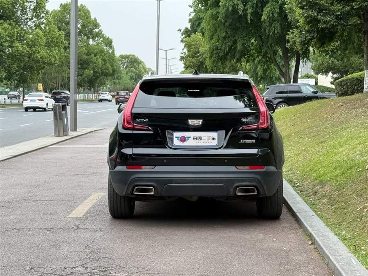 凱迪拉克 XT4  2022款 28T 兩驅(qū)風(fēng)尚型圖片