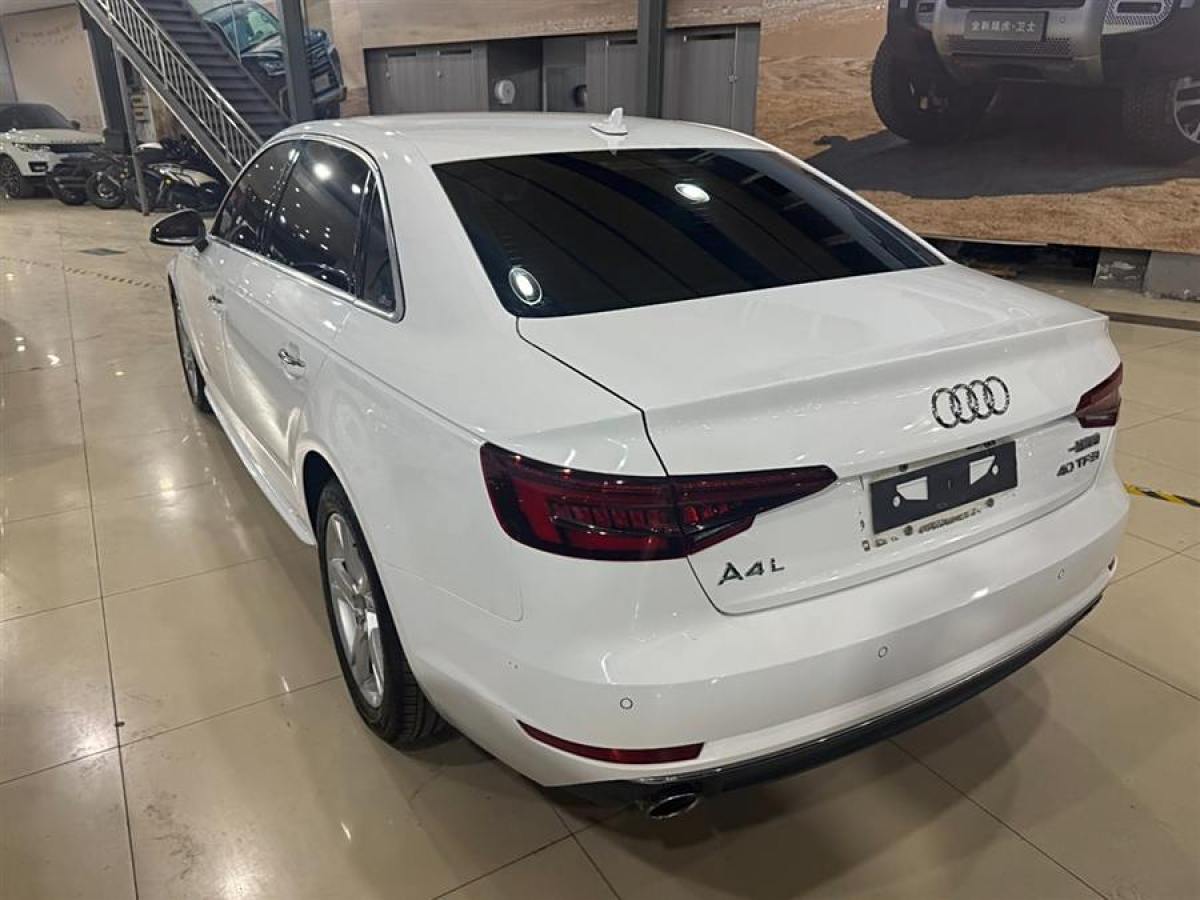 奧迪 奧迪A4L  2018款 30周年年型 40 TFSI 進(jìn)取型圖片