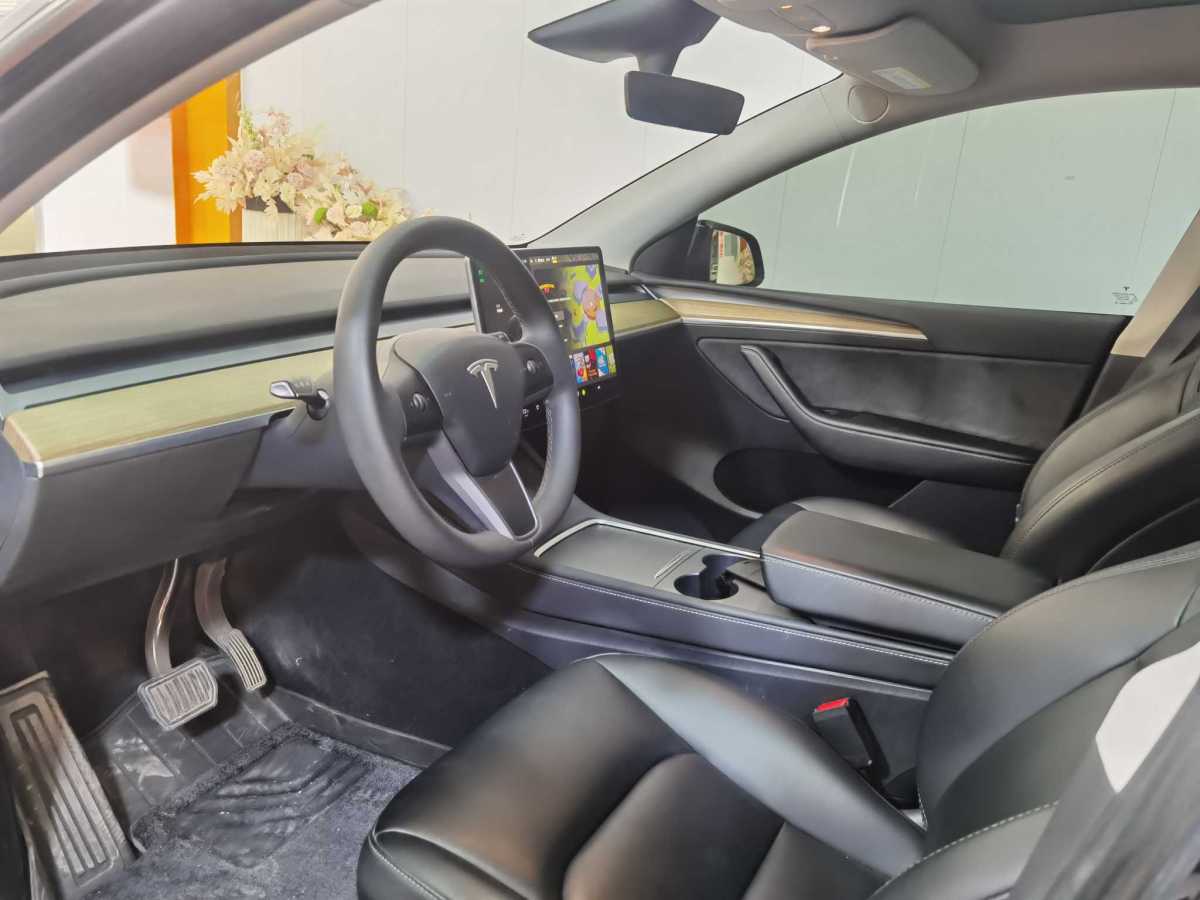 特斯拉 Model Y  2022款 改款 后輪驅(qū)動版圖片