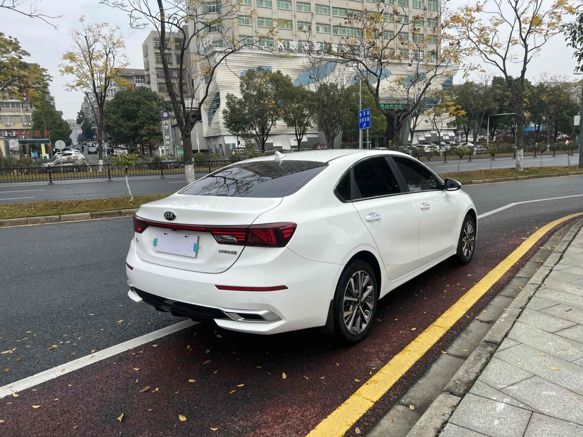 起亞 K3  2021款 改款 1.5L CVT時(shí)尚版圖片