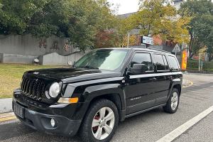 自由客 Jeep 2.4L 运动版