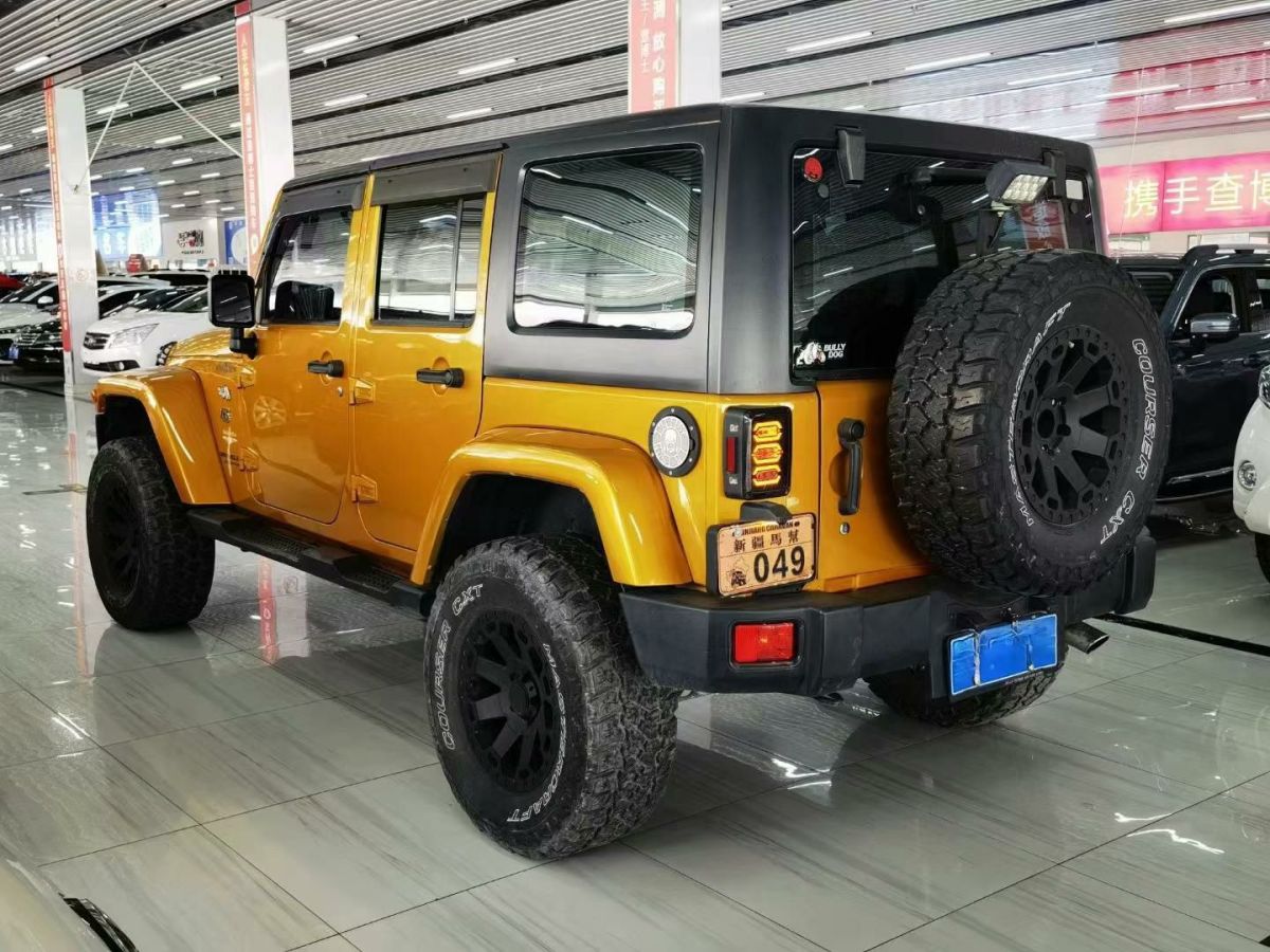 Jeep 牧馬人  2016款 3.0L Sahara 75周年致敬版圖片