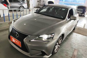 IS 雷克萨斯 200t F SPORT