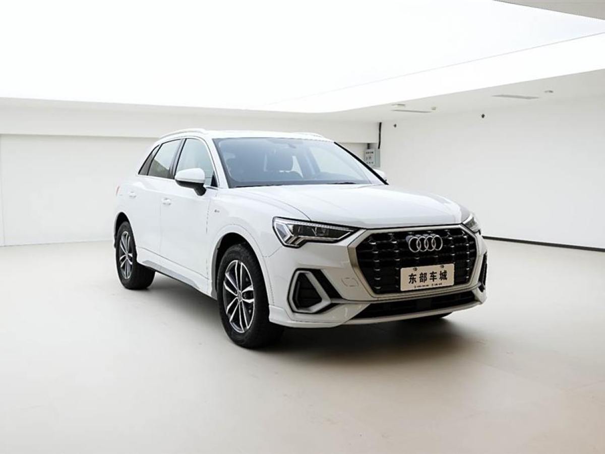 奧迪 奧迪Q3  2021款 35 TFSI 進(jìn)取動(dòng)感型圖片