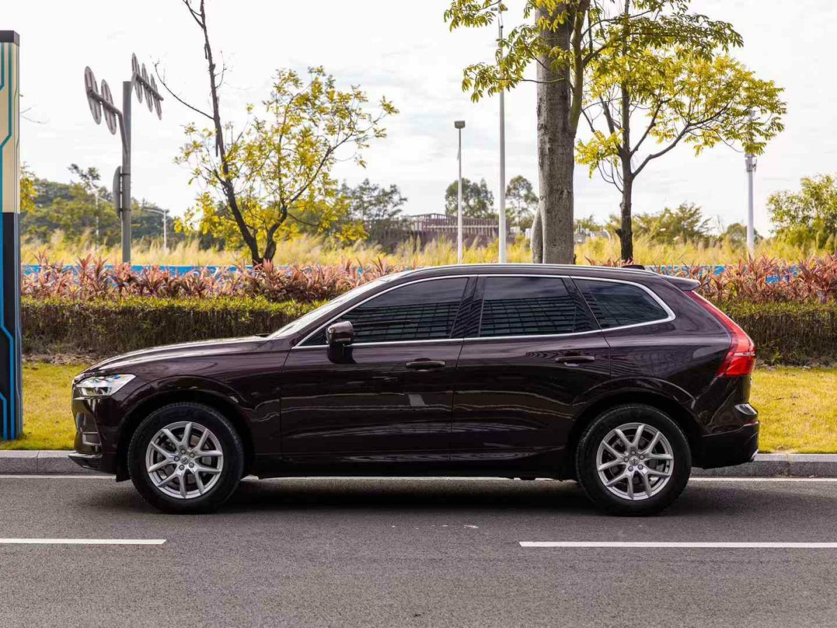 沃爾沃 XC60  2019款 T5 四驅(qū)智雅豪華版圖片