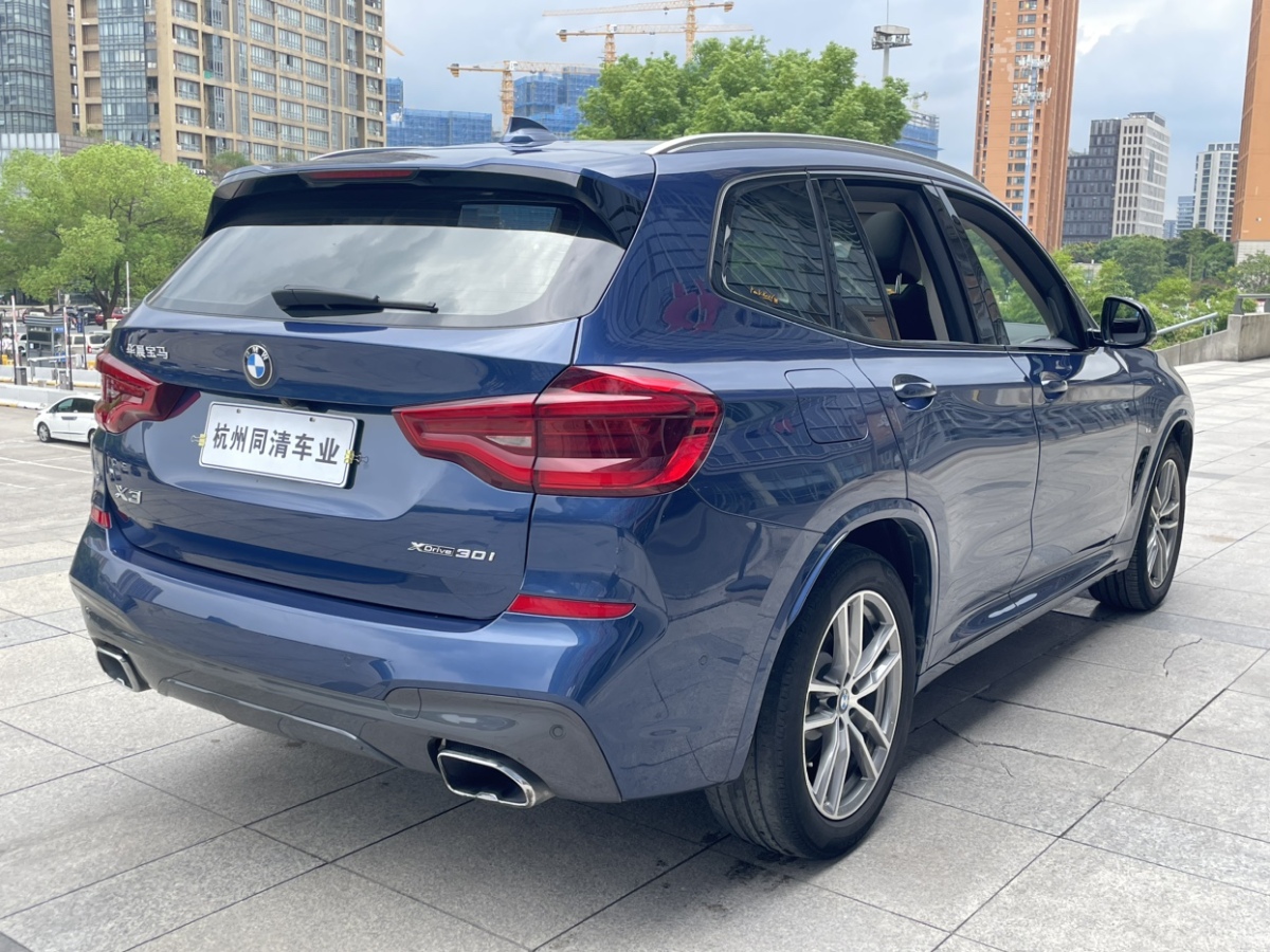 寶馬 寶馬X3  2018款 xDrive30i 領(lǐng)先型 M運(yùn)動(dòng)套裝 國(guó)V圖片