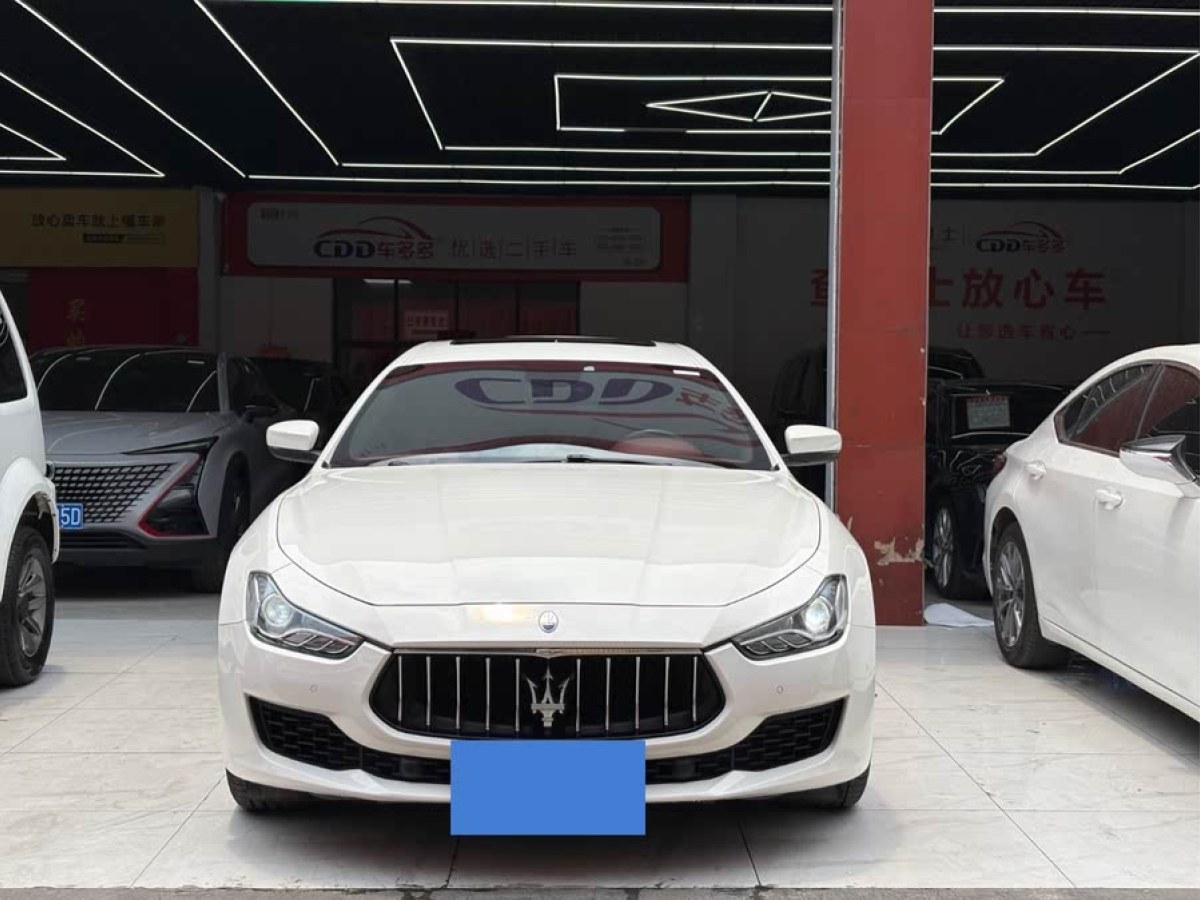 瑪莎拉蒂 Ghibli  2019款 3.0T 350Hp 標(biāo)準(zhǔn)版 國(guó)VI圖片