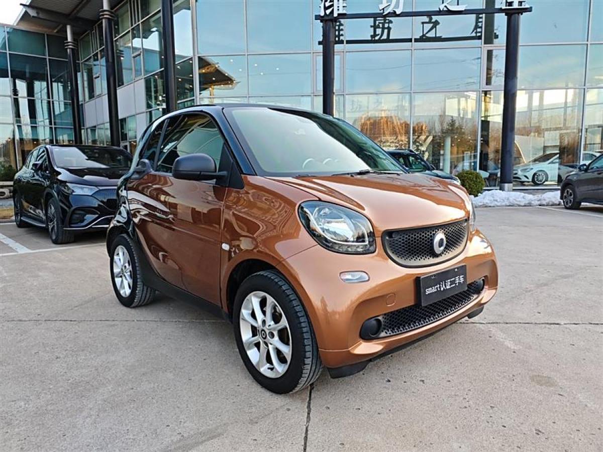 2016年6月smart fortwo  2015款 1.0L 52千瓦硬頂靈動(dòng)版