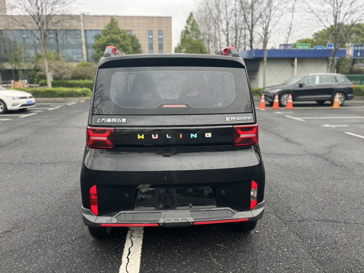 五菱 宏光MINIEV  2022款 GAMEBOY 200km 競速游俠限量版圖片