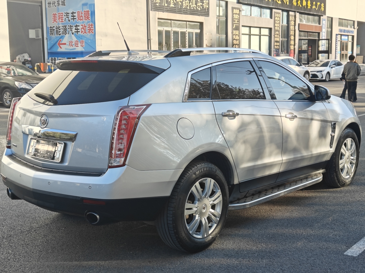 凱迪拉克 SRX  2011款 3.0L 旗艦型圖片