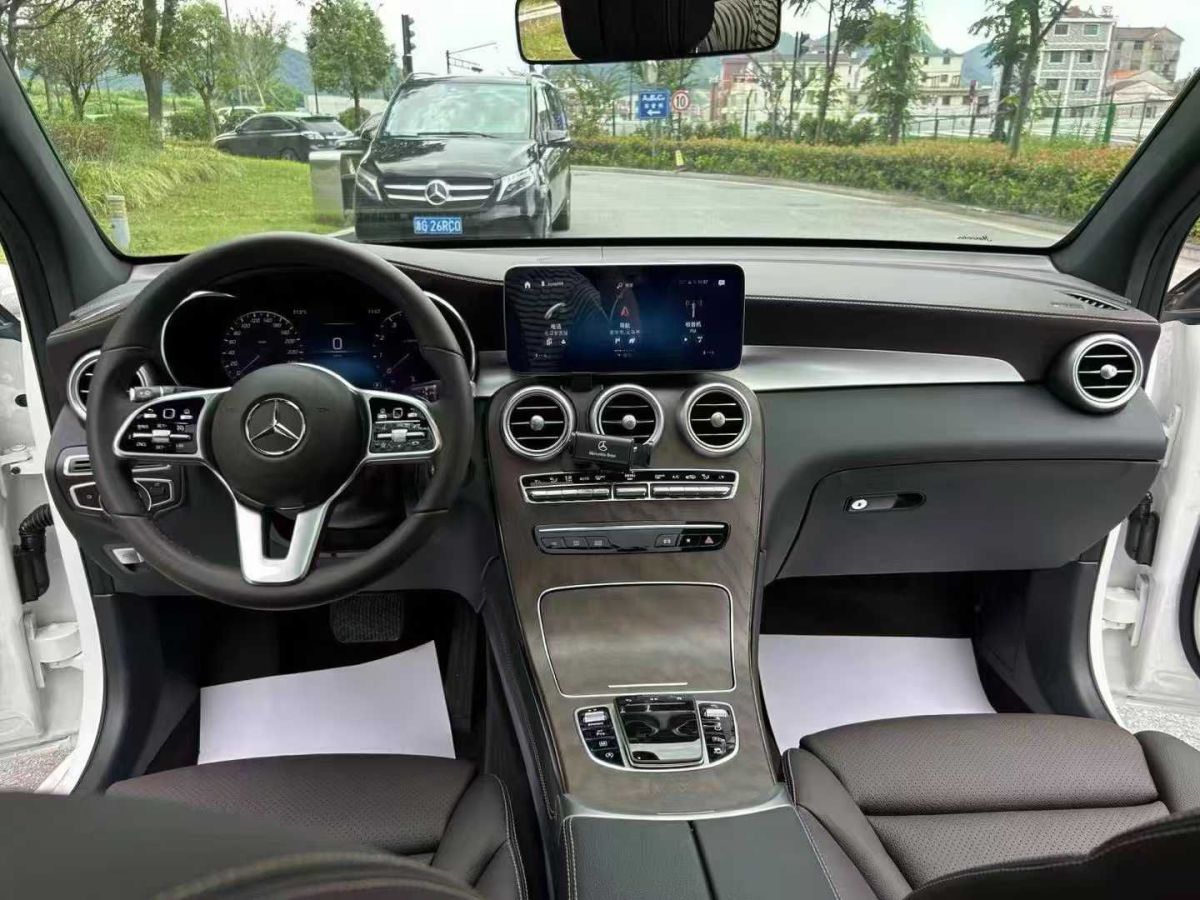 奔馳 奔馳GLC  2021款 GLC 300 4MATIC 轎跑SUV圖片