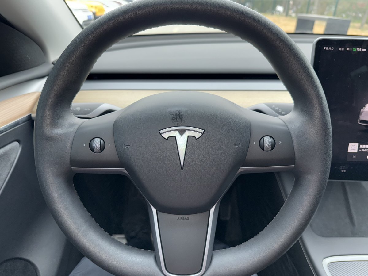特斯拉 Model Y  2022款 改款 后輪驅(qū)動版圖片
