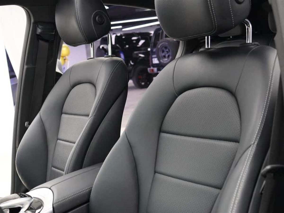 奔馳 奔馳GLC  2023款 改款 GLC 260 4MATIC 轎跑SUV圖片