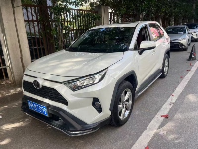 2020年3月 豐田 RAV4榮放 2.0L CVT兩驅(qū)風(fēng)尚版圖片