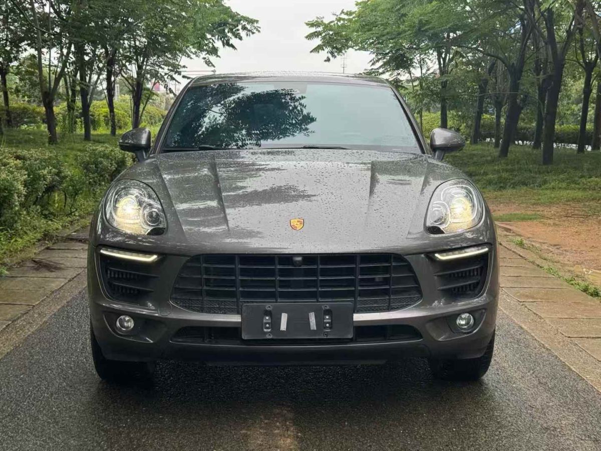 保時(shí)捷 Macan 圖片