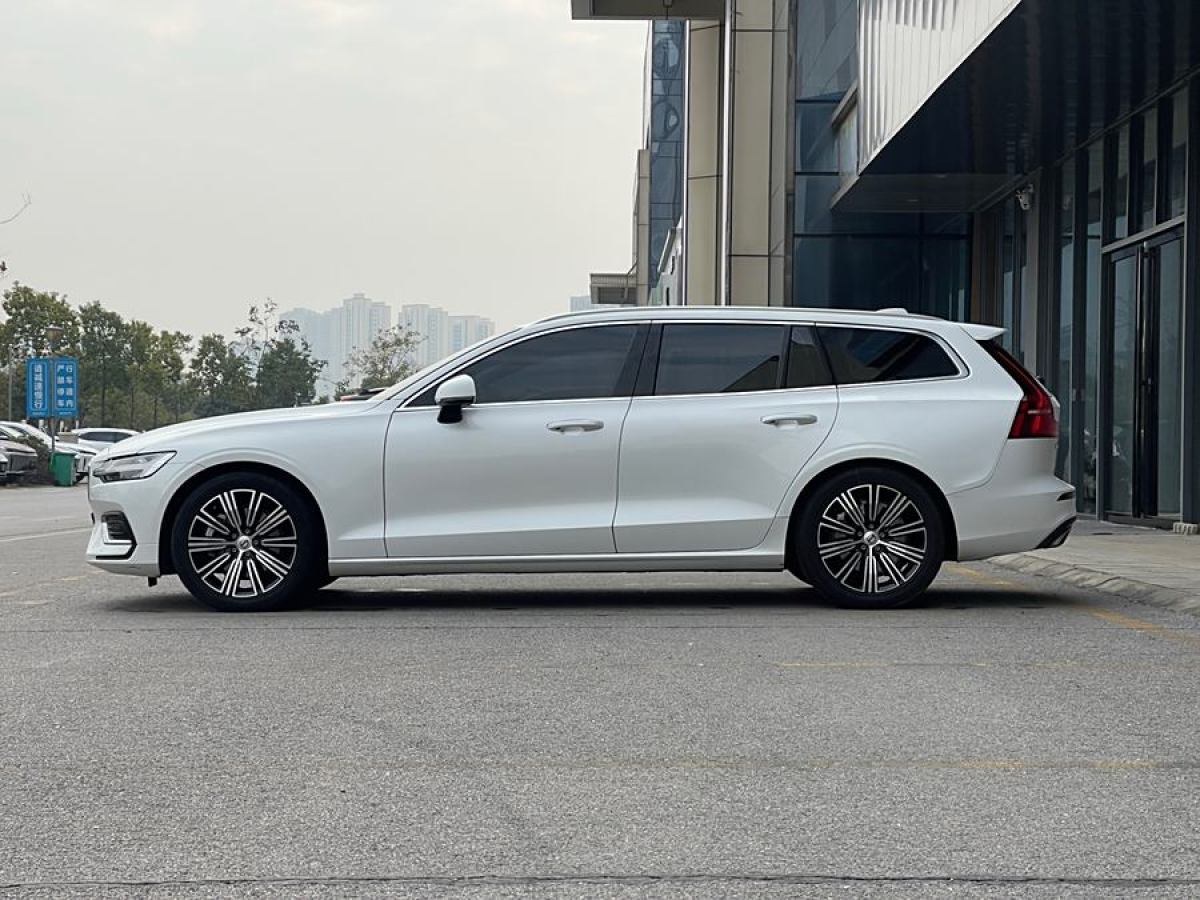 沃爾沃 V60  2020款 T5 智遠(yuǎn)豪華版圖片