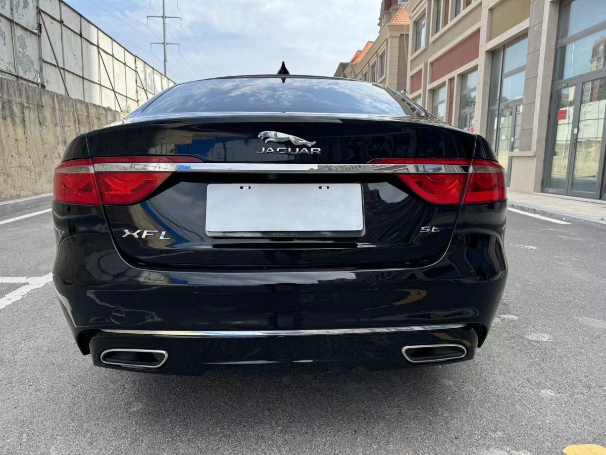 捷豹 XFL  2018款 XFL 2.0T 250PS 豪華版圖片