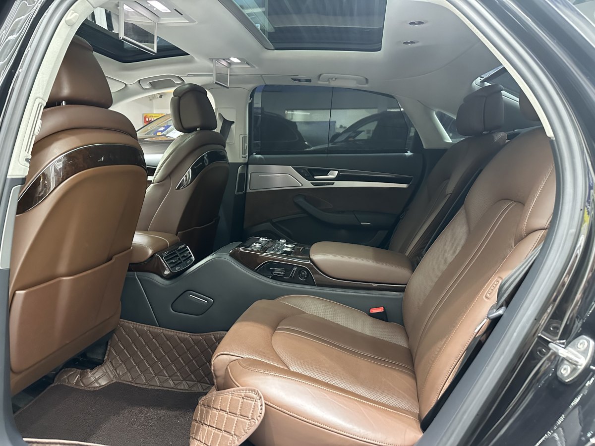 奧迪 奧迪A8  2012款 A8L 45 TFSI quattro豪華型圖片