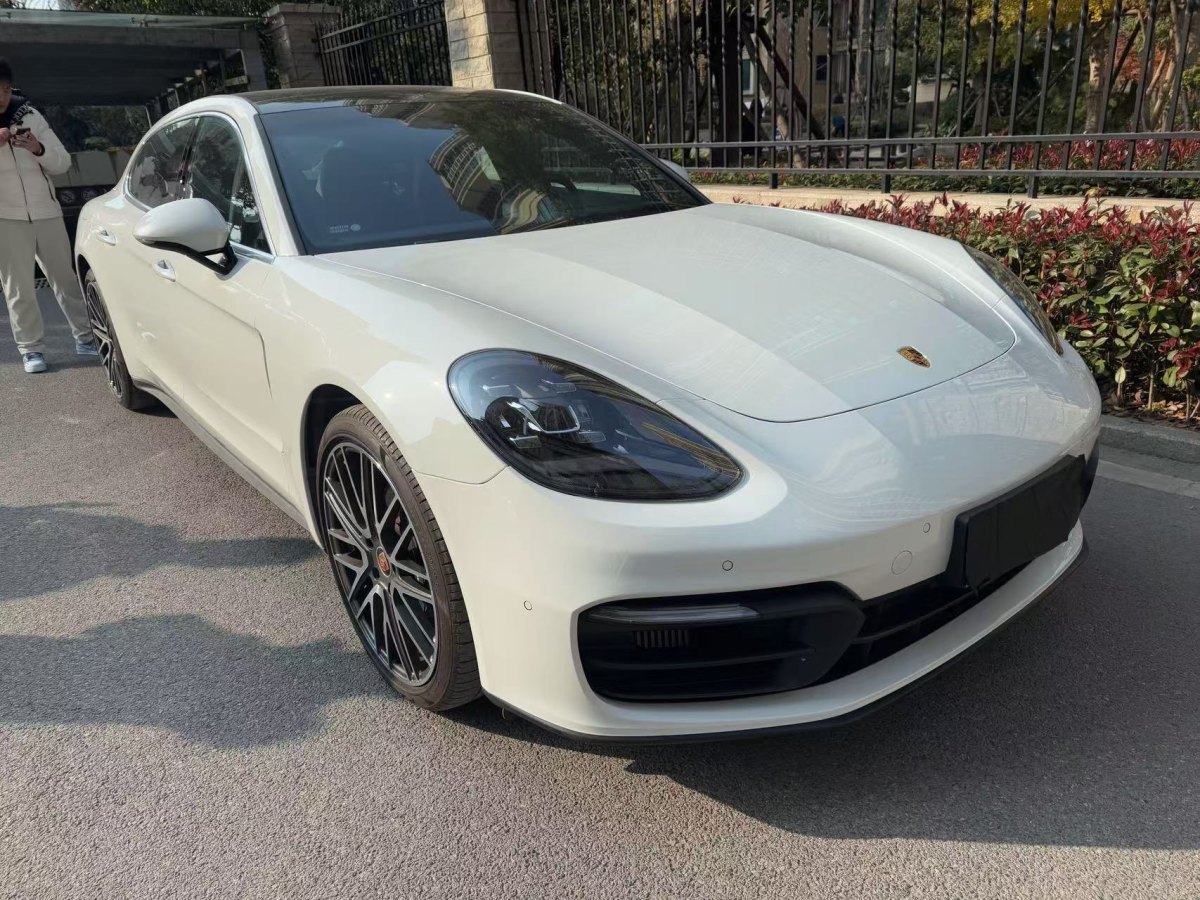 2023年8月保時(shí)捷 Panamera  2023款 Panamera 4 行政加長(zhǎng)版 2.9T