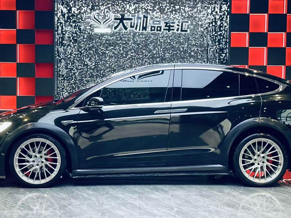 特斯拉 Model X  2016款 Model X P90D圖片