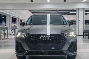 2022年3月奧迪 奧迪Q3  45 TFSI quattro 時尚動感型