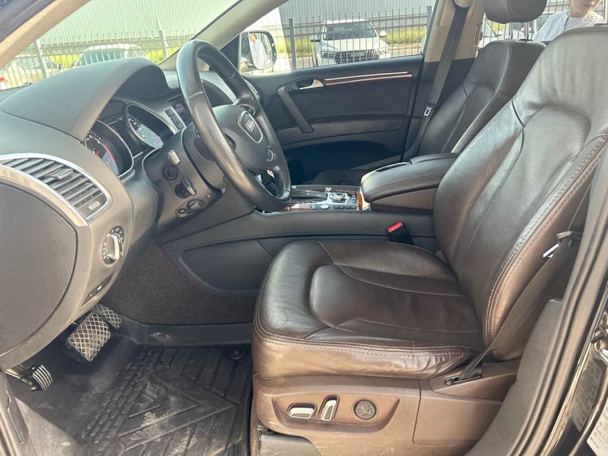 奧迪 奧迪Q7  2012款 3.0 TFSI 舒適型(200kW)圖片