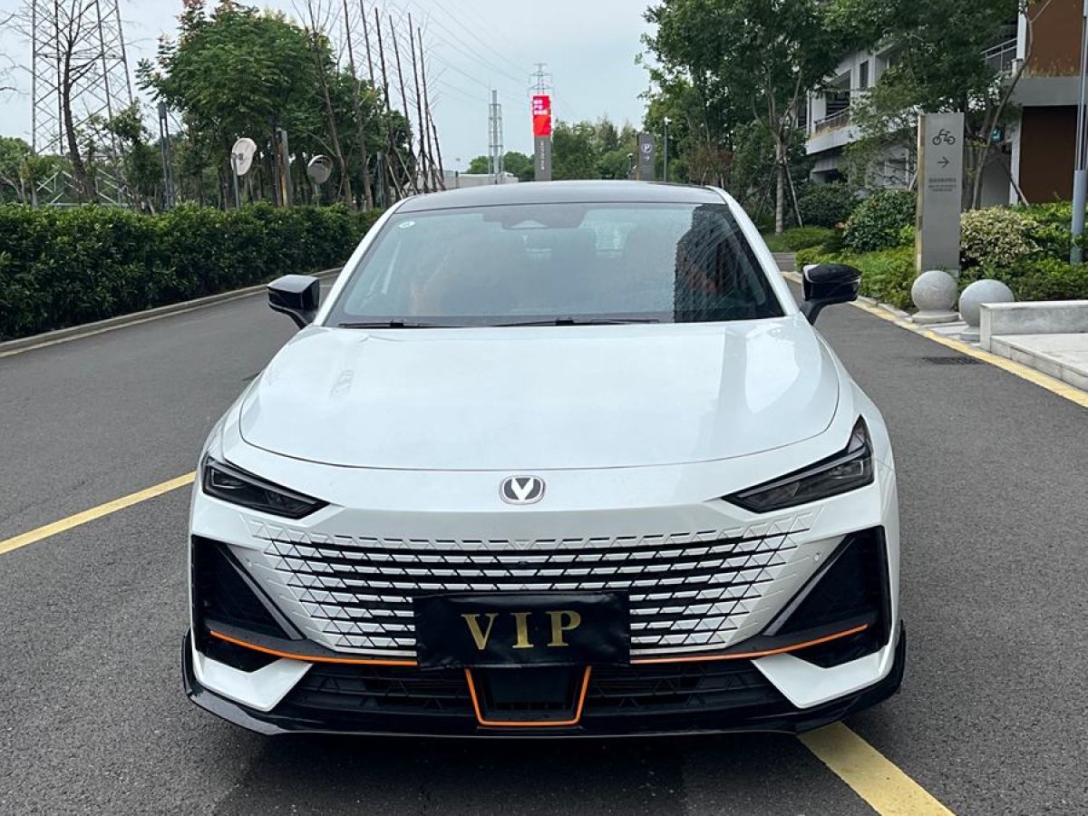 長安 長安UNI-V  2023款 1.5T 運動版圖片