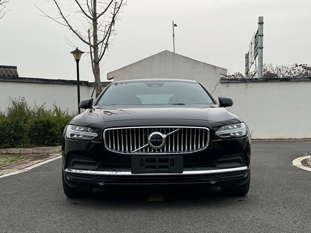 2023年7月沃爾沃 S90  2023款 B5 智逸豪華版