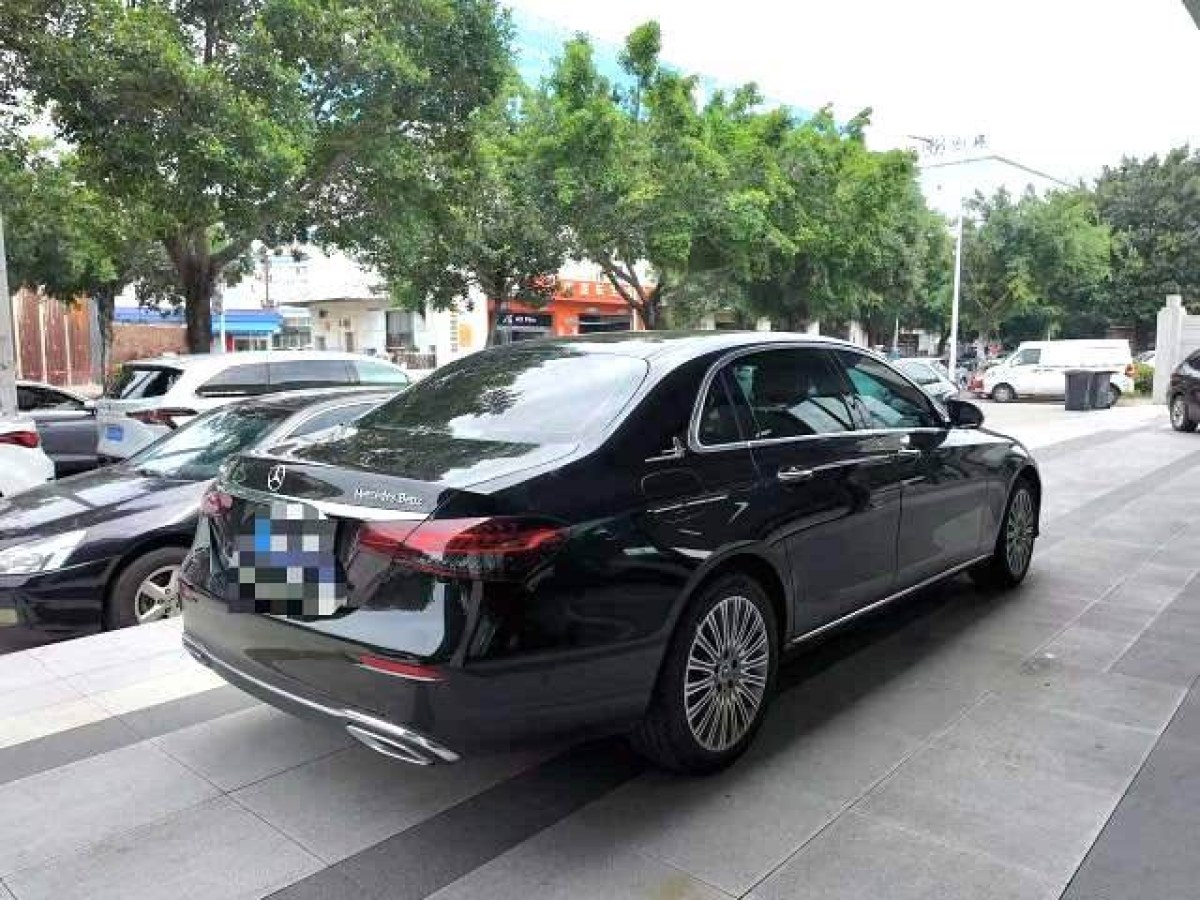 奔馳 奔馳E級  2021款 改款 E 300 L 時尚型圖片