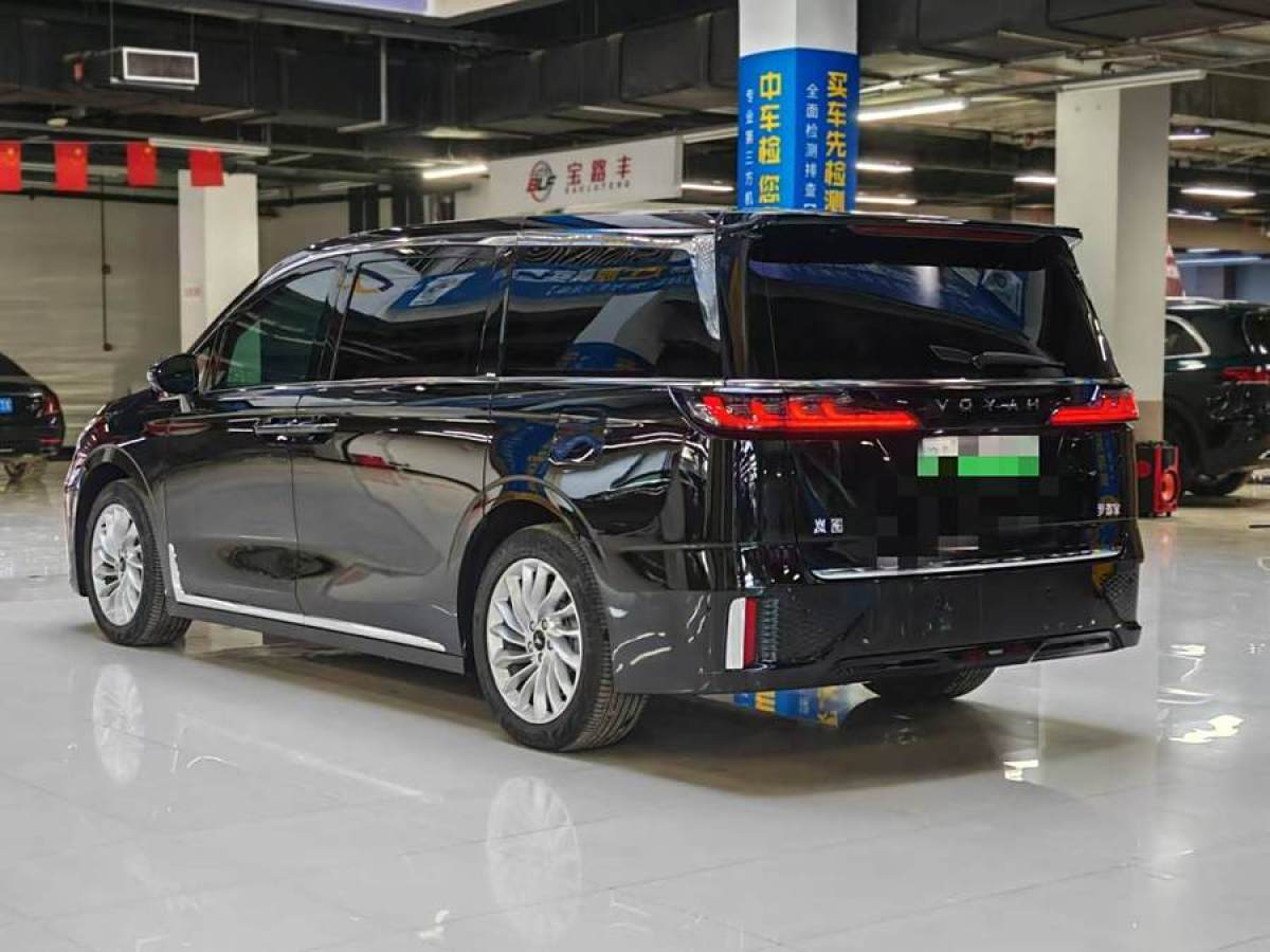 2023年12月嵐圖 夢想家  2024款 PHEV 超長續(xù)航尊貴版