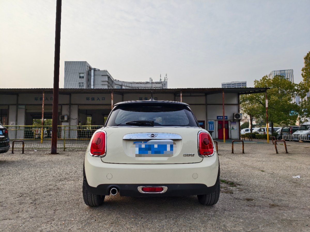 MINI MINI  2016款 1.5T COOPER 表現(xiàn)派圖片