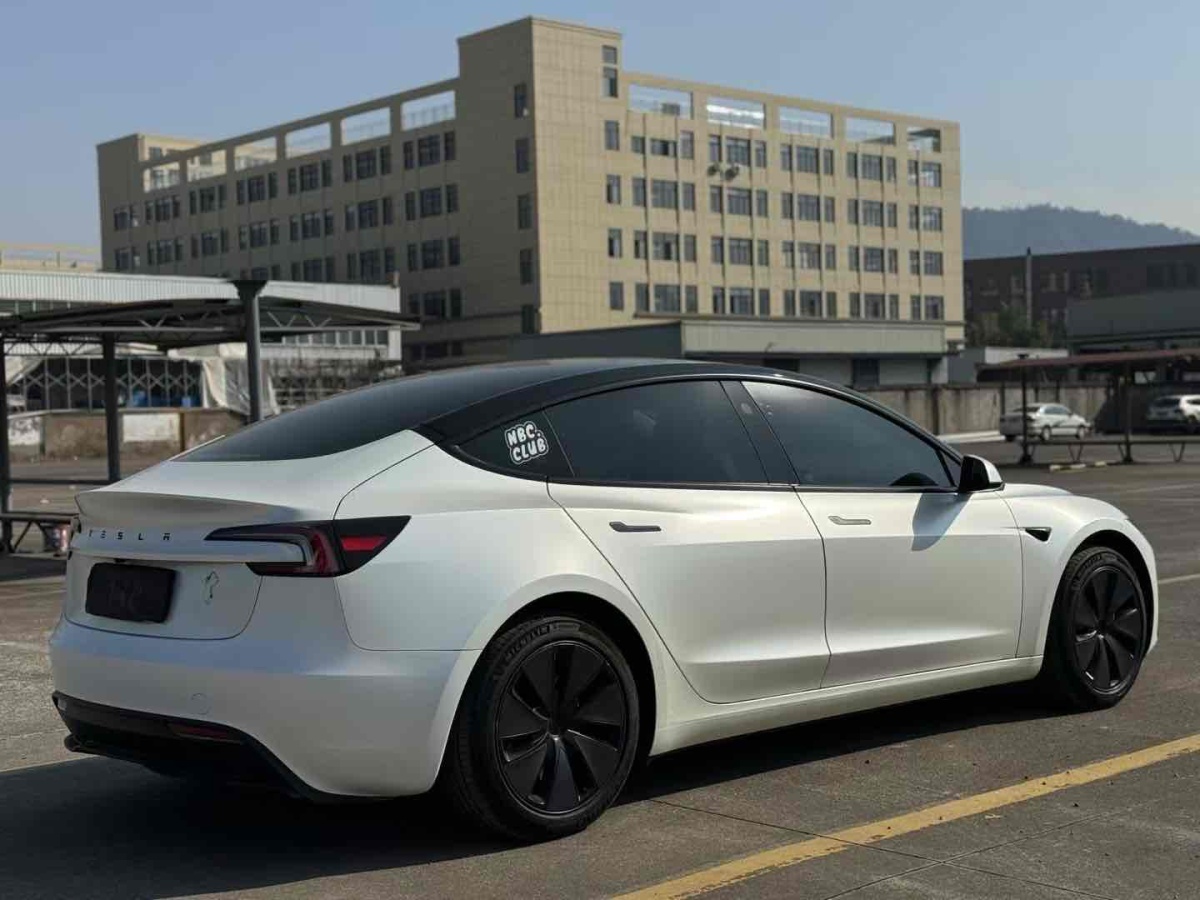 特斯拉 Model 3  2023款 煥新版 后輪驅(qū)動(dòng)圖片