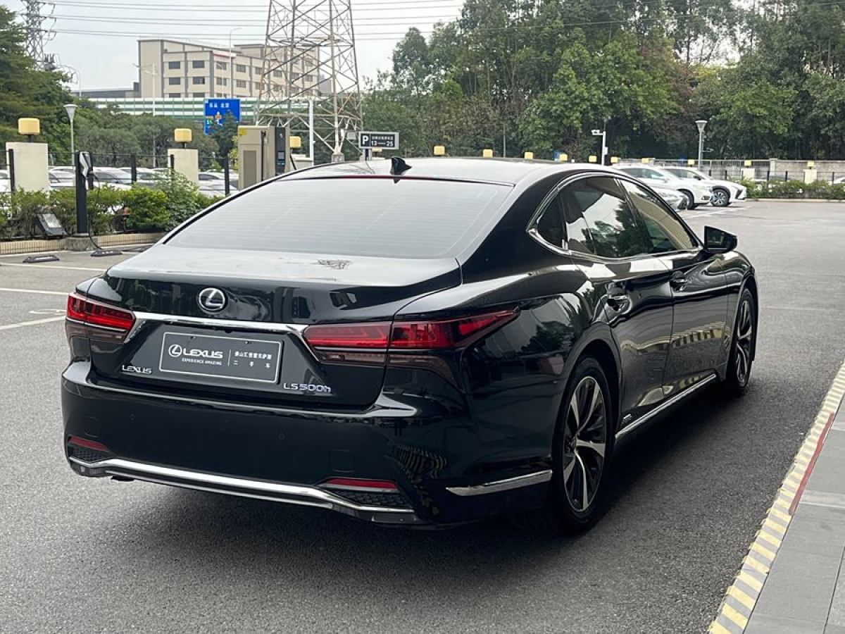 雷克薩斯 LS  2021款 500h 卓越版圖片