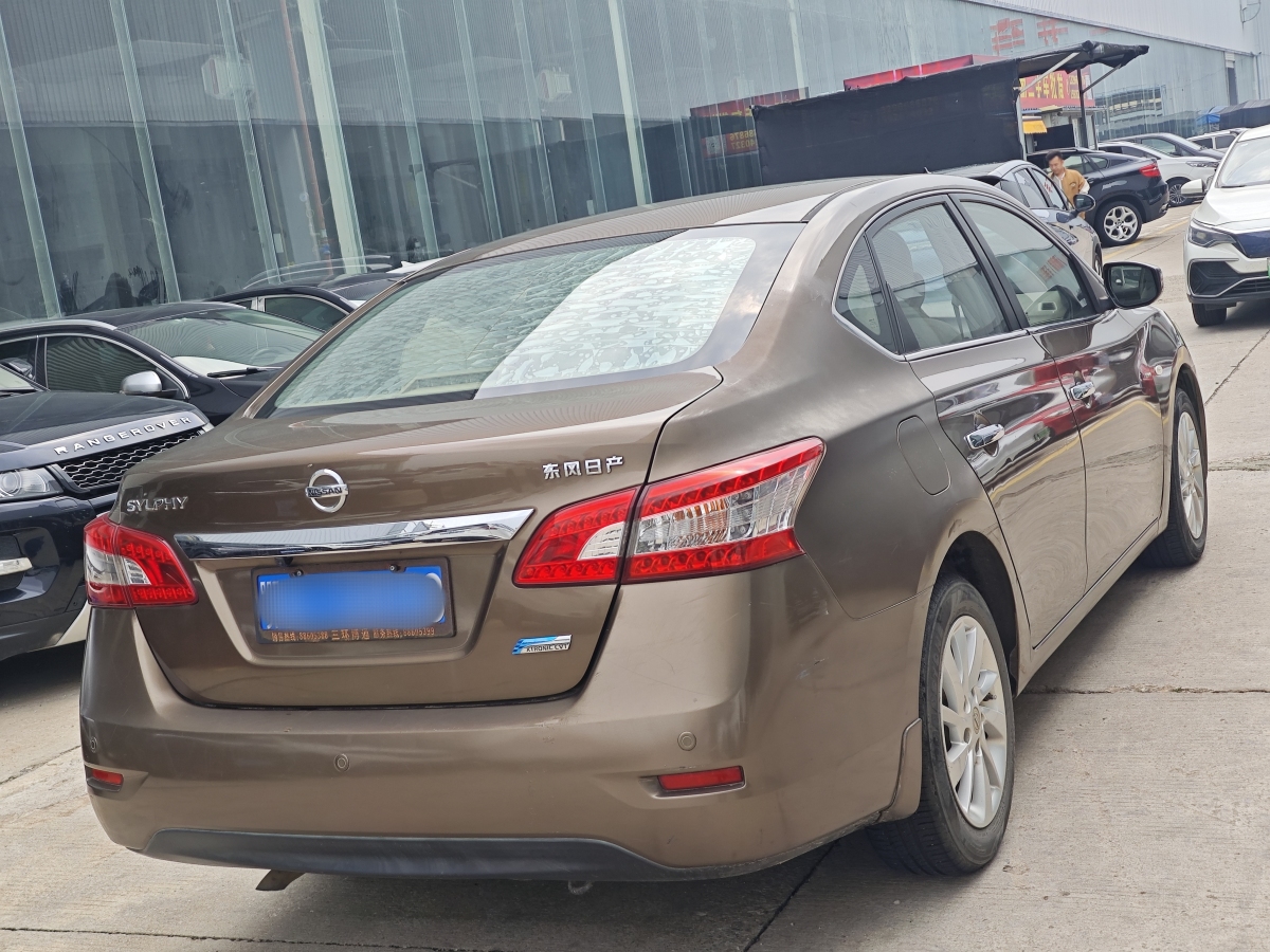 日產(chǎn) 軒逸  2012款 1.6XL CVT豪華版圖片