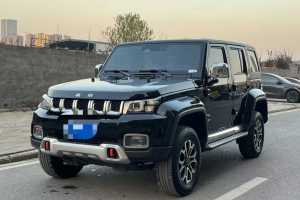 BJ40 北京 2.0T 自動(dòng)四驅(qū)城市獵人版?zhèn)b客型