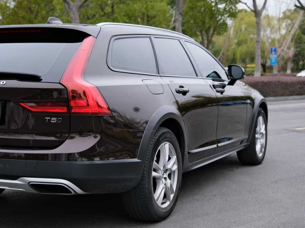 2019年4月沃爾沃 V90  2019款 Cross Country T5 AWD 智遠(yuǎn)版